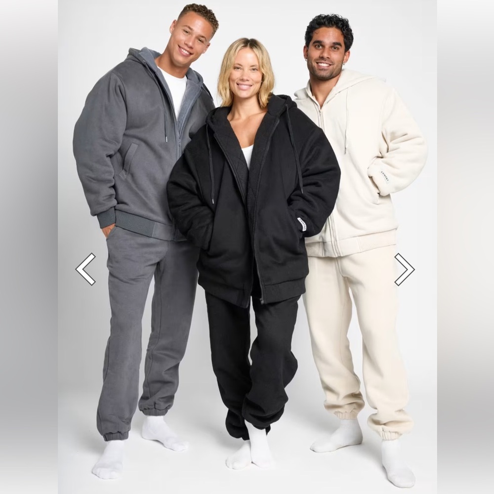 Comfrt Onyx Black Weighted Hoodie - Picture 4 of 6